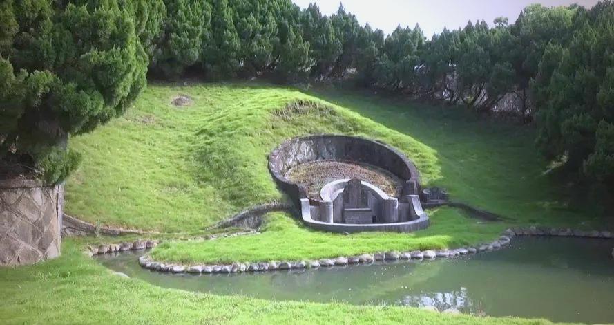 风水宝地墓地图片(风水宝地墓地图片高清)