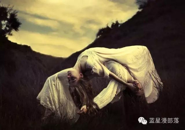 周公解梦梦见死人什么预兆(梦见死人是什么意思有什么预兆呢周)