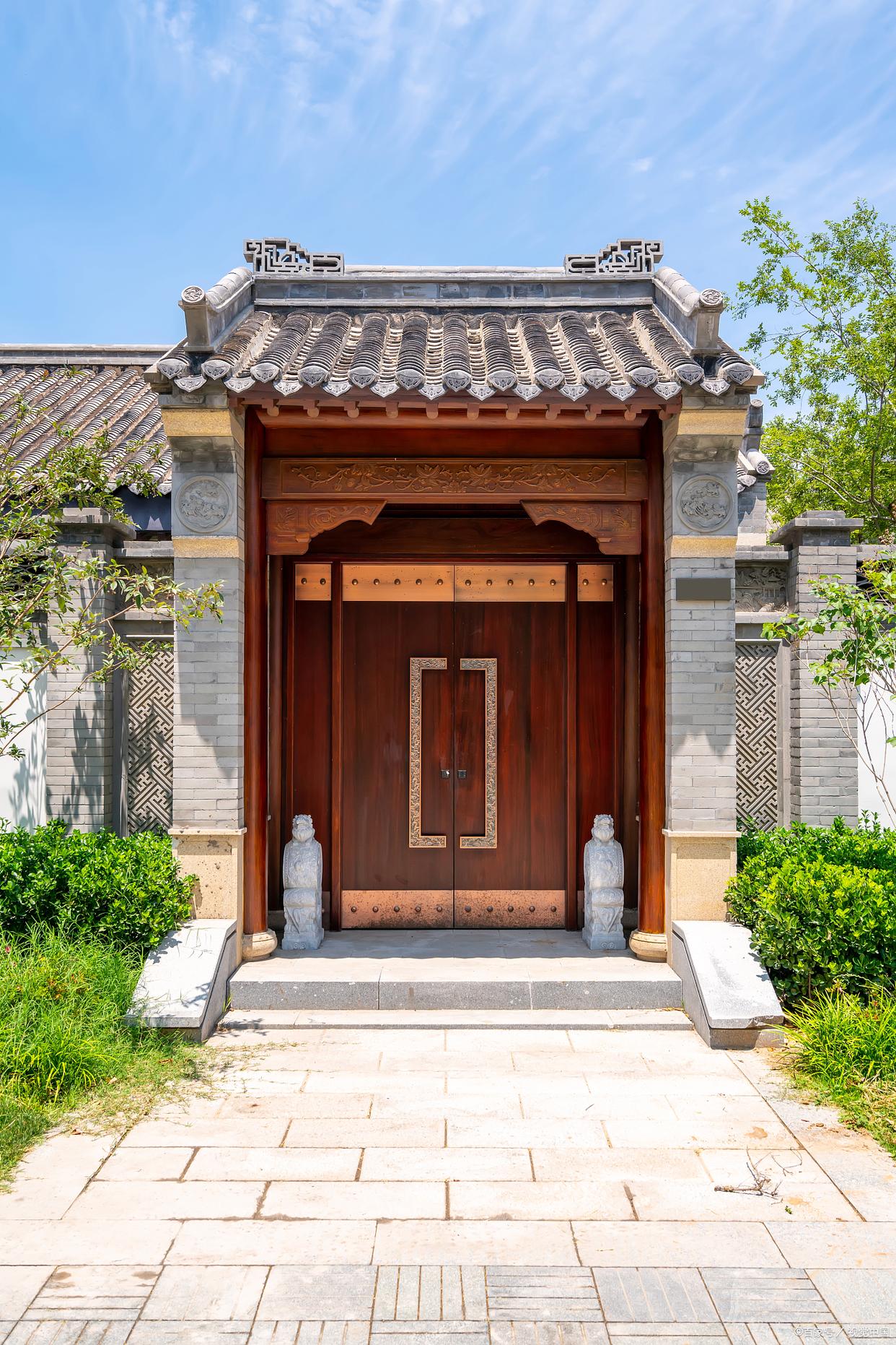 院门和大门哪个为大(院门和大门哪个为大门好)