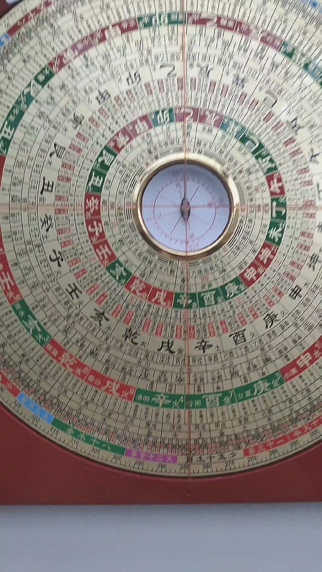 手机罗盘(手机罗盘准确度高吗)