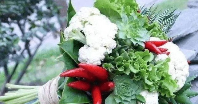 免费测试最近桃花运(八字测桃花免费)