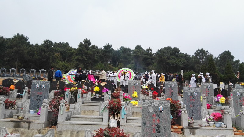 下葬后怎么知道好坏(什么时辰下葬对后代好)