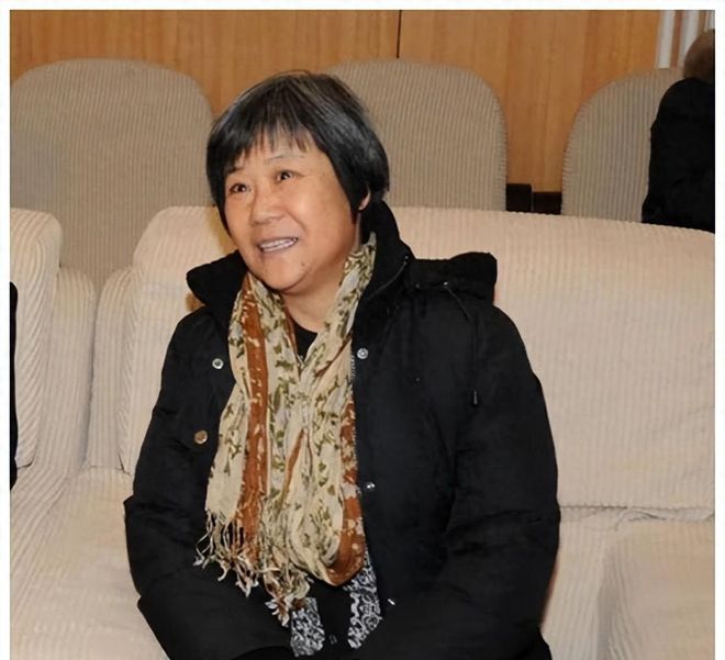 黄维子女名字有哪些(黄维什么名字好听属牛)