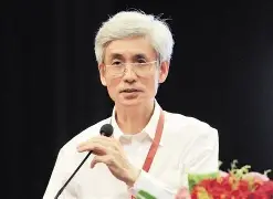梦见起名字杨仁忠(中老年女人梦见泥鳅解析)