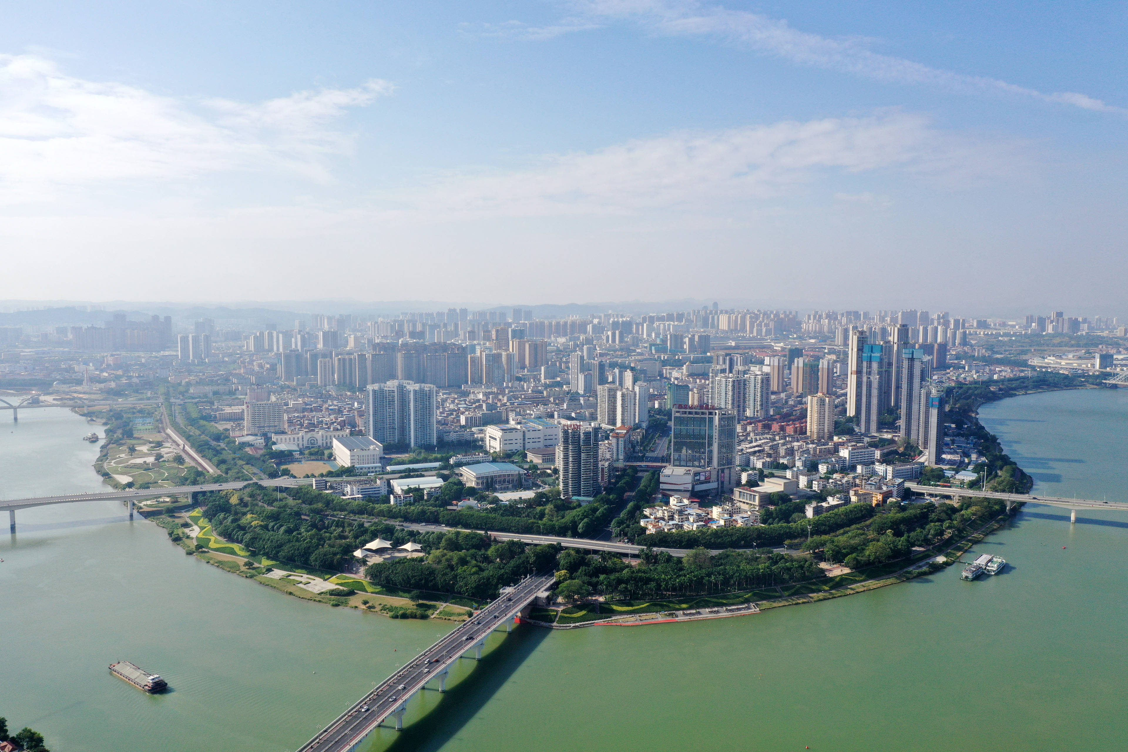 南宁万象城航拍图(南宁万象城航拍图片)