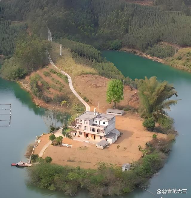 背山面水的风水格局(背山面水在风水中的具体作用)
