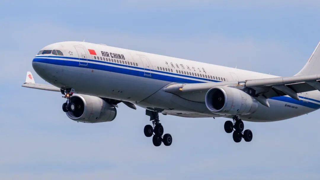 CA722航班的到达(ca722航班飞行路线详解)