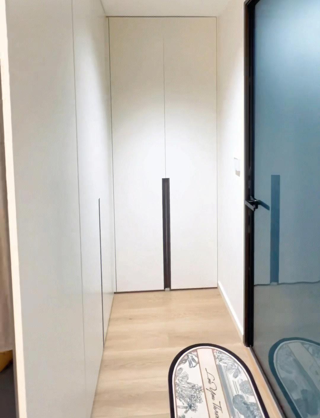 衣柜门正对着床有啥讲究吗(衣柜门正对着床有啥讲究吗?) 衣柜门正对着床有啥讲究吗(衣柜门正对着床有啥讲究吗?)
