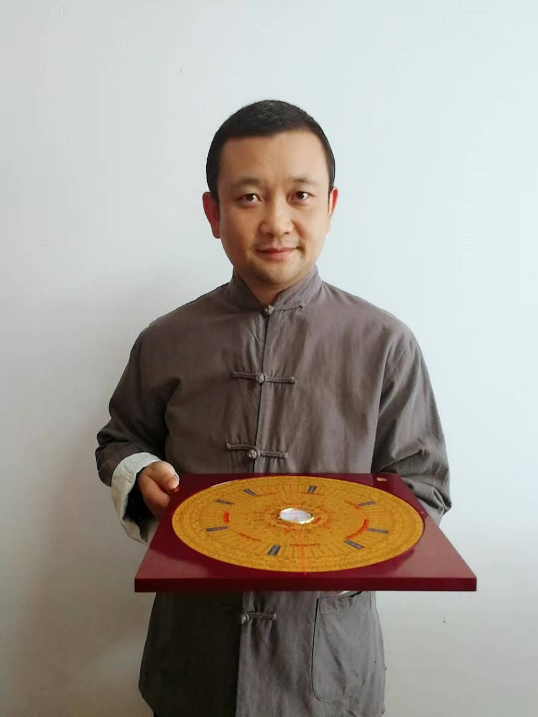出名的风水先生是谁啊(出名的风水先生是谁啊图片)